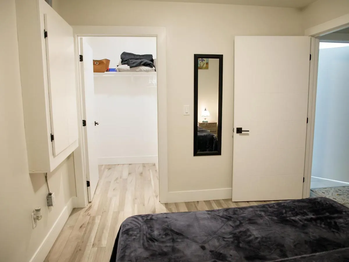 Amba Exquisite-Comfy & Private Suite In Halifax Canada