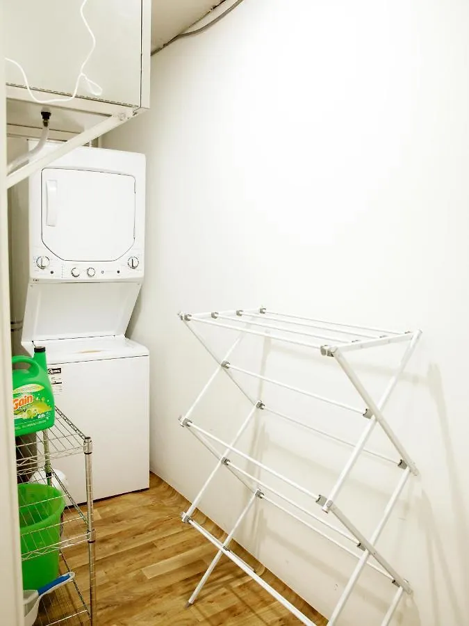 Amba Exquisite-Comfy & Private Suite In Halifax Apartment